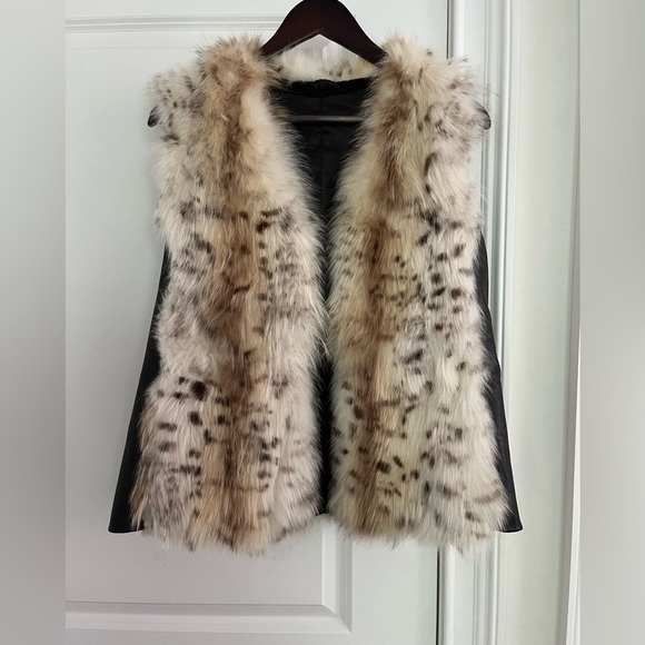 Select Royal Grade Fox women’s bobcat real fur vest size S/M